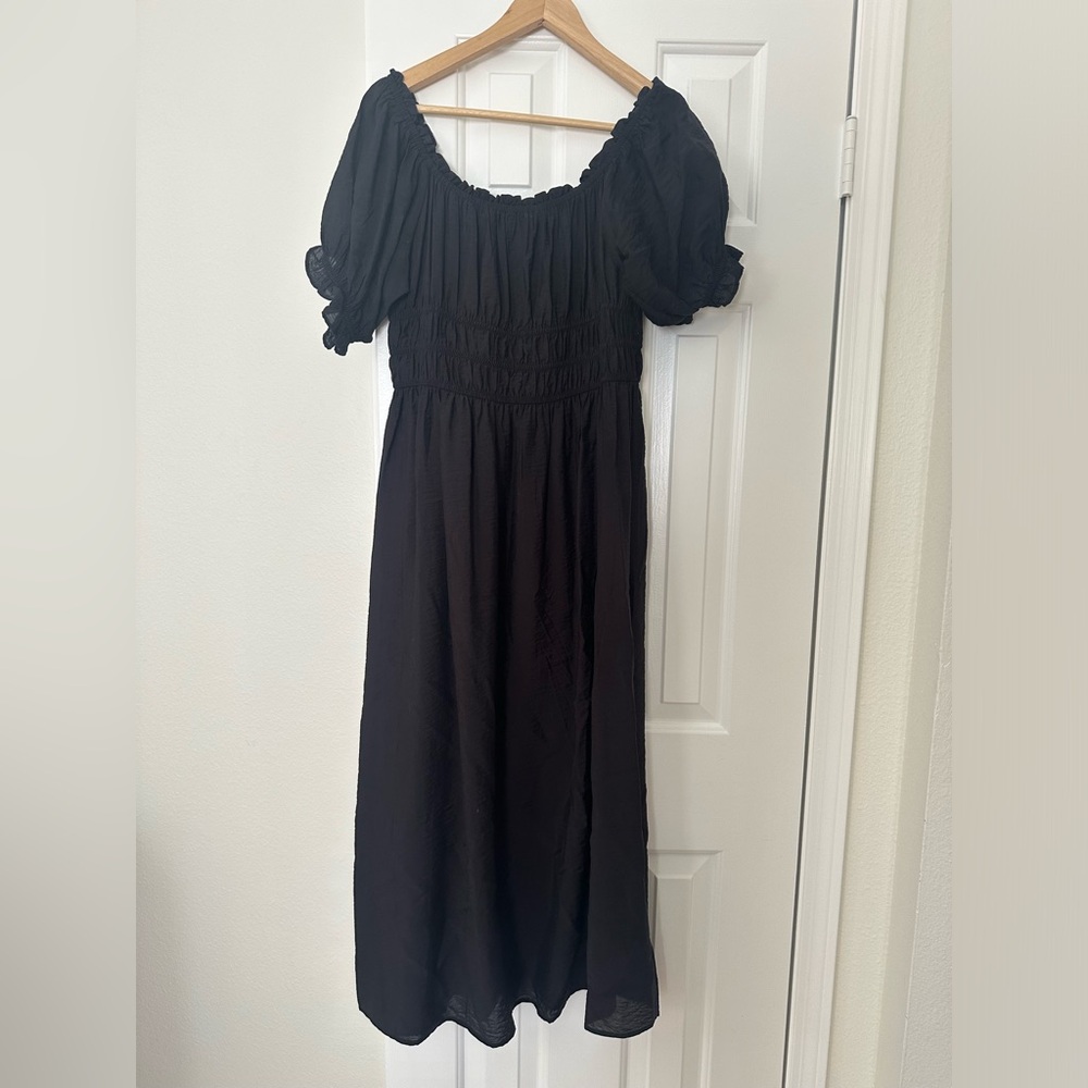 H&M Black Off the Shoulder Puff Sleeve Midi Dress